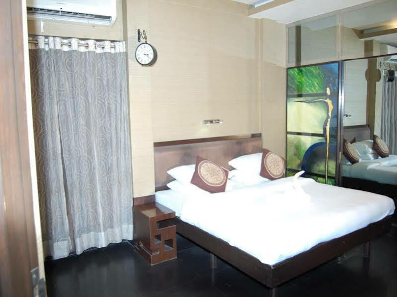 Hotel Ramakrishna, Tiruvannāmalai Exterior photo